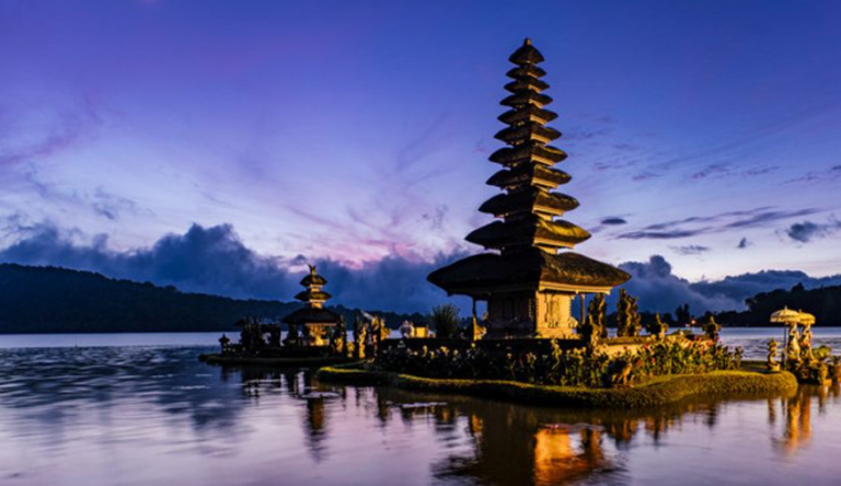 Travel Jakarta Bali Terbaik